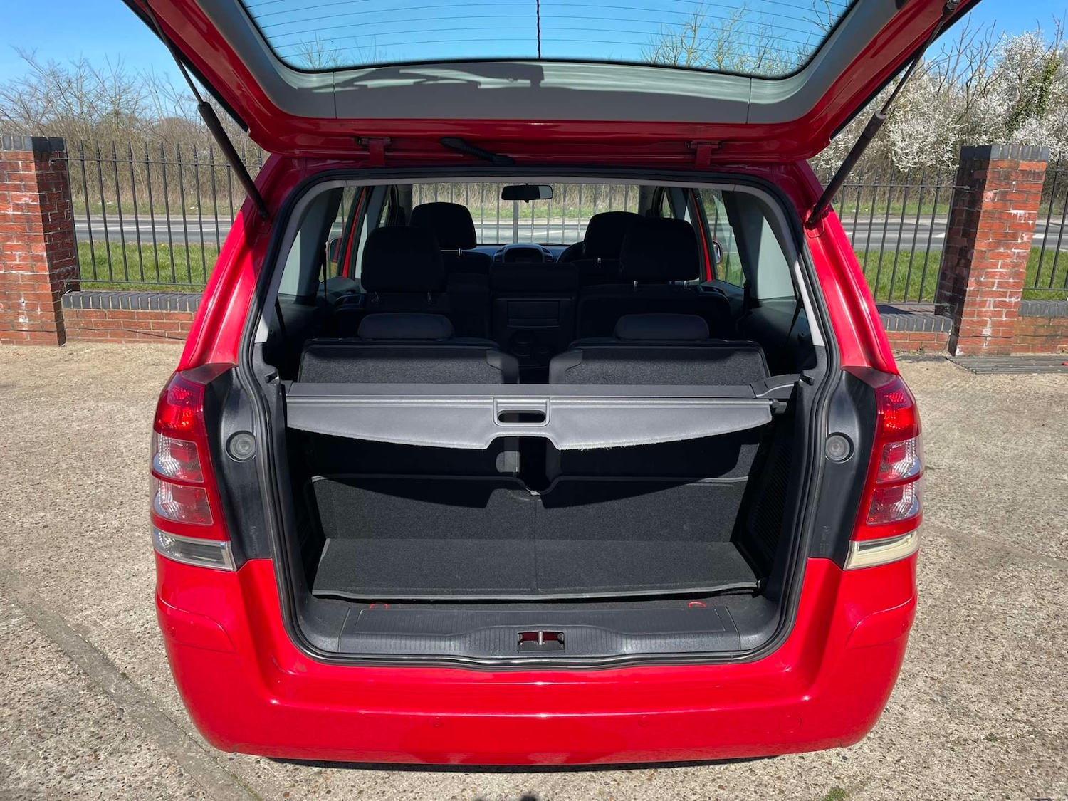 Used Vauxhall Zafira 2014 for sale - 77420252: Photo 21