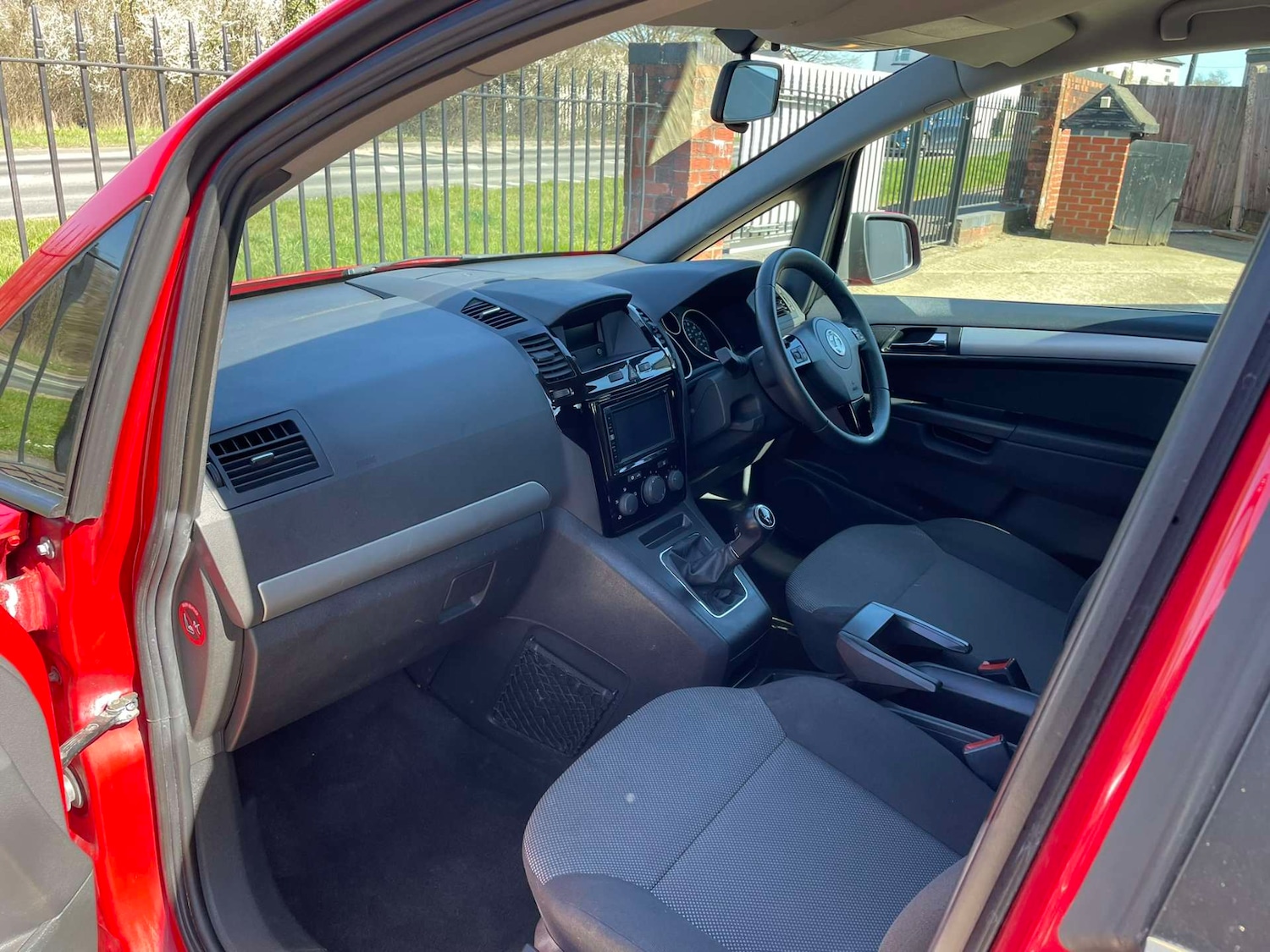 Used Vauxhall Zafira 2014 for sale - 77420252: Photo 24