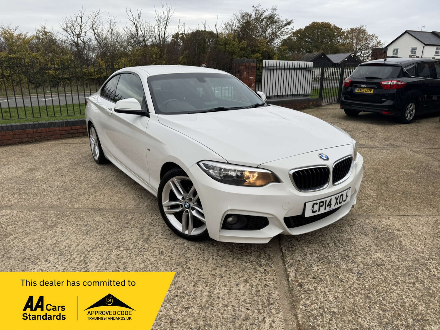 Used BMW 2 Series 2014 for sale - 76469501: Photo 1