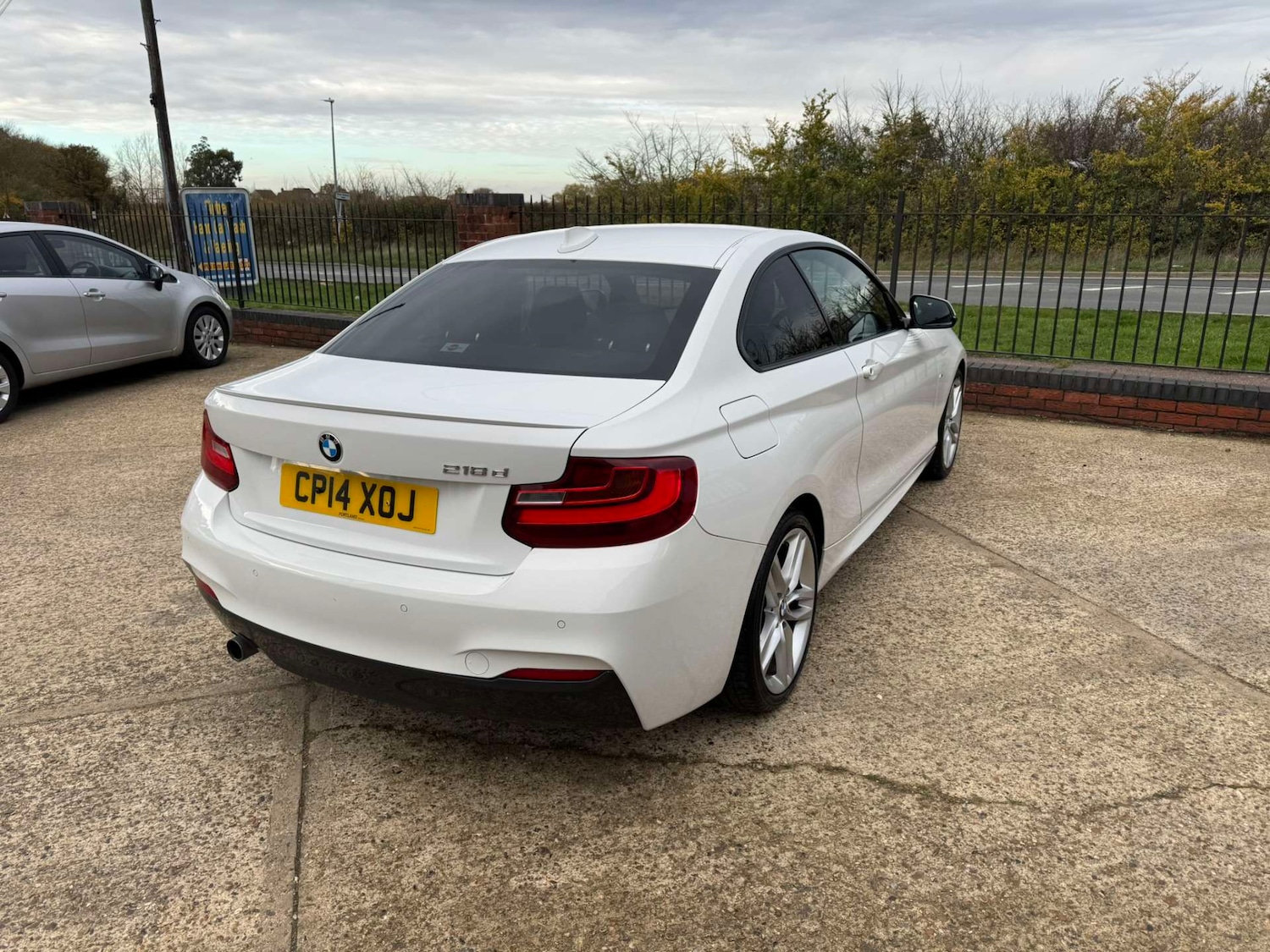 Used BMW 2 Series 2014 for sale - 76469501: Photo 9