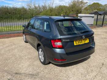 Used Skoda Fabia 2018 for sale - 74437303: Photo