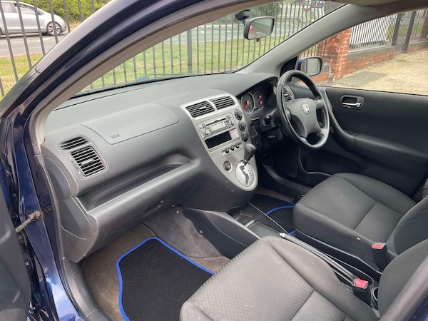Used Honda Civic 2004 for sale - 75574067: Photo 17