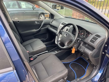 Used Honda Civic 2004 for sale - 75574067: Photo
