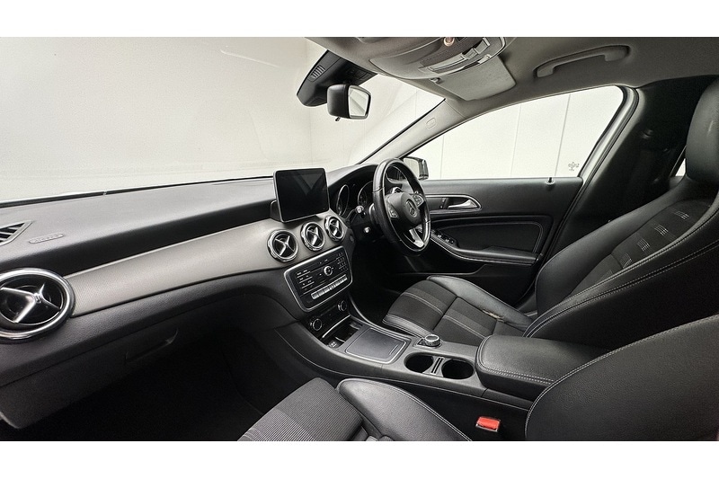 Used Mercedes-Benz GLA 2018 for sale - 77850935: Photo 22