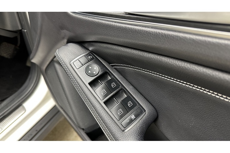 Used Mercedes-Benz GLA 2018 for sale - 77850935: Photo 30