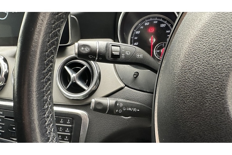 Used Mercedes-Benz GLA 2018 for sale - 77850935: Photo 34