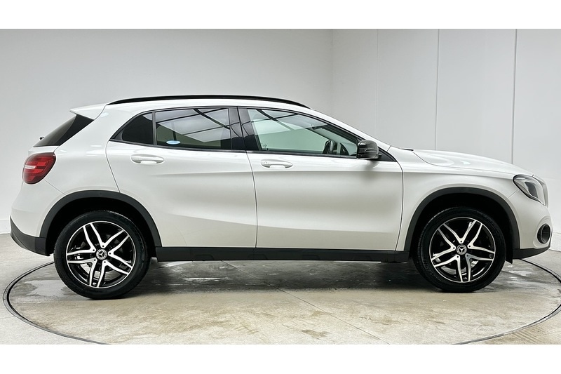 Used Mercedes-Benz GLA 2018 for sale - 77850935: Photo 5