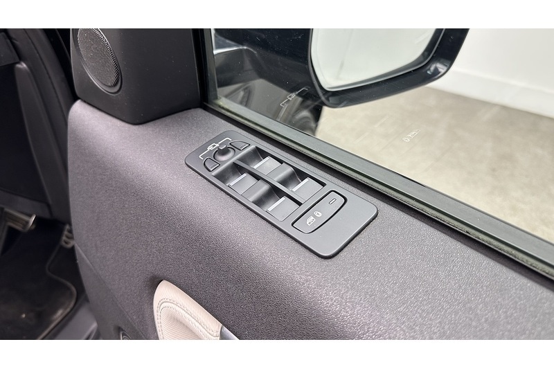 Used Land Rover Discovery Sport for sale - 77272320: Photo 38