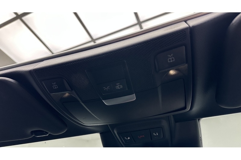 Used Mercedes-Benz C Class 2017 for sale - 77555842: Photo 46