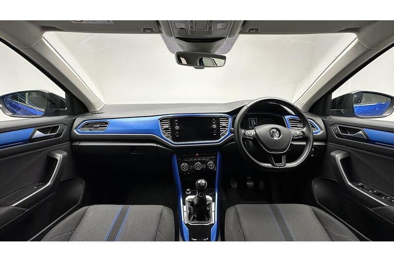 Used Volkswagen T-Roc 2020 for sale - 76784346: Photo 2