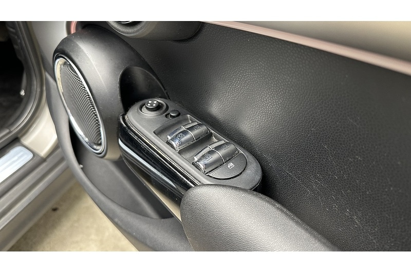 Used MINI Hatch 2020 for sale - 76784475: Photo 28