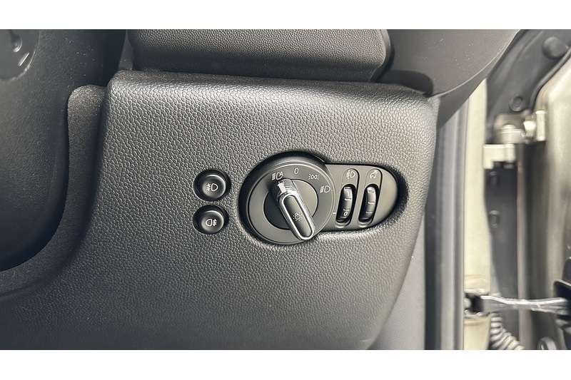 Used MINI Hatch 2020 for sale - 76784475: Photo 31