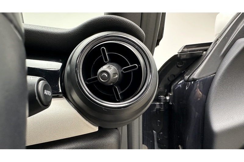 Used MINI Hatch 2021 for sale - 77704125: Photo 37