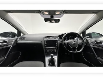 Used Volkswagen Golf 2020 for sale - 77846476: Photo