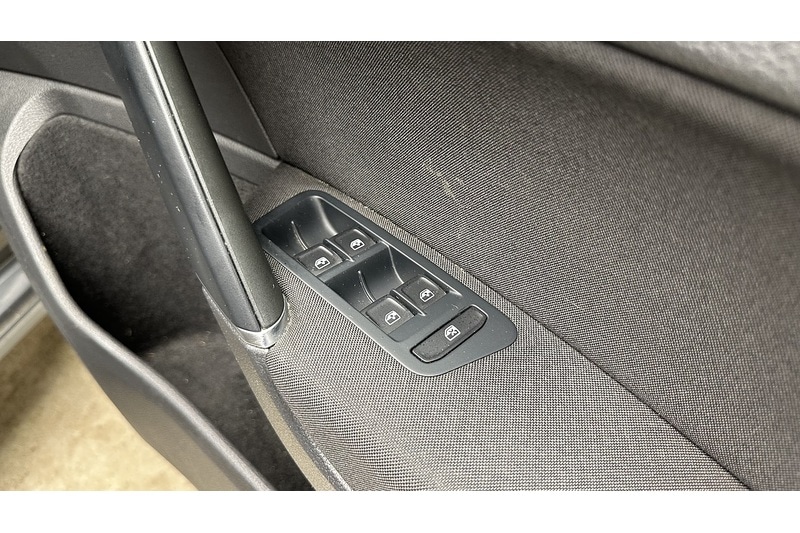 Used Volkswagen Golf 2020 for sale - 77846476: Photo 32