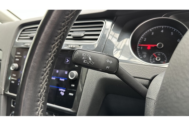 Used Volkswagen Golf 2020 for sale - 77846476: Photo 37