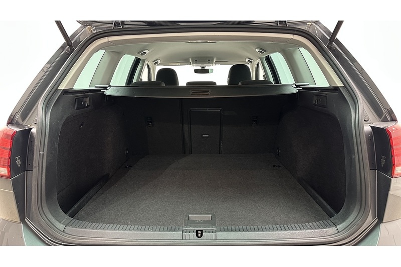 Used Volkswagen Golf 2020 for sale - 77846476: Photo 52