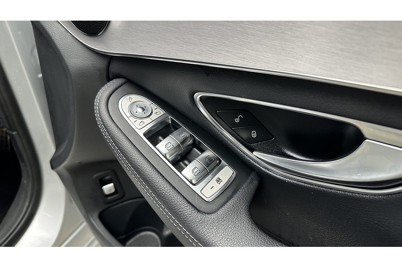 Used Mercedes-Benz C Class 2019 for sale - 77172740: Photo 27