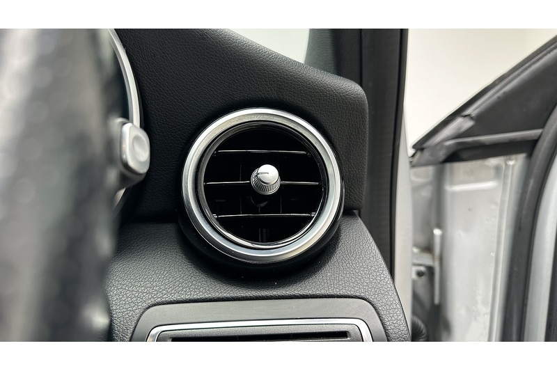 Used Mercedes-Benz C Class 2019 for sale - 77172740: Photo 29