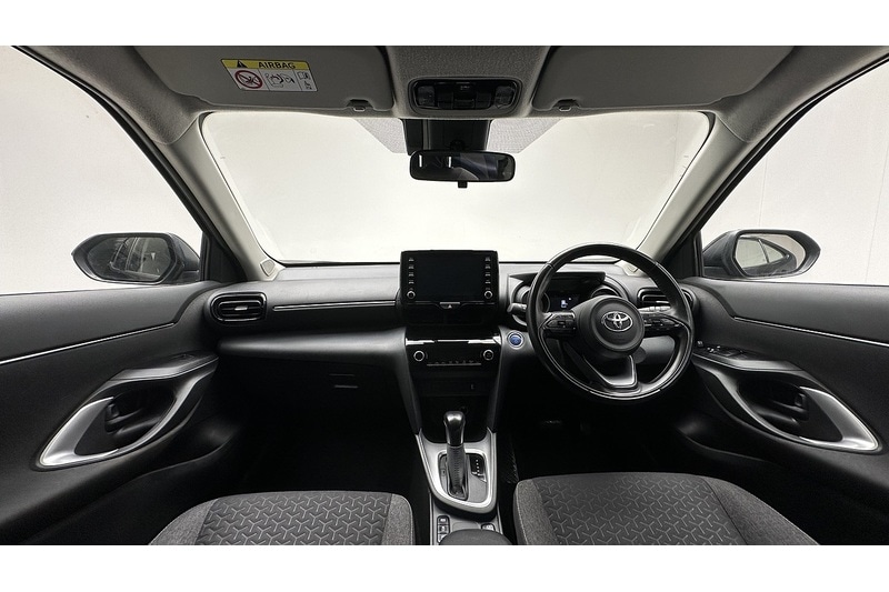Used Toyota Yaris Cross 2023 for sale - 78201241: Photo 2