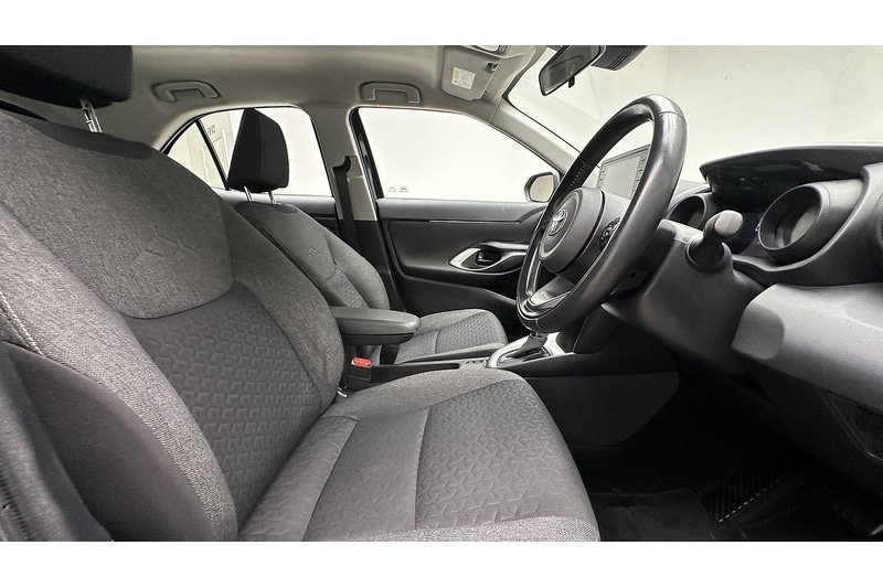 Used Toyota Yaris Cross 2023 for sale - 78201241: Photo 26