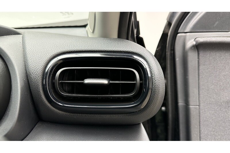 Used Toyota Yaris Cross 2023 for sale - 78201241: Photo 31