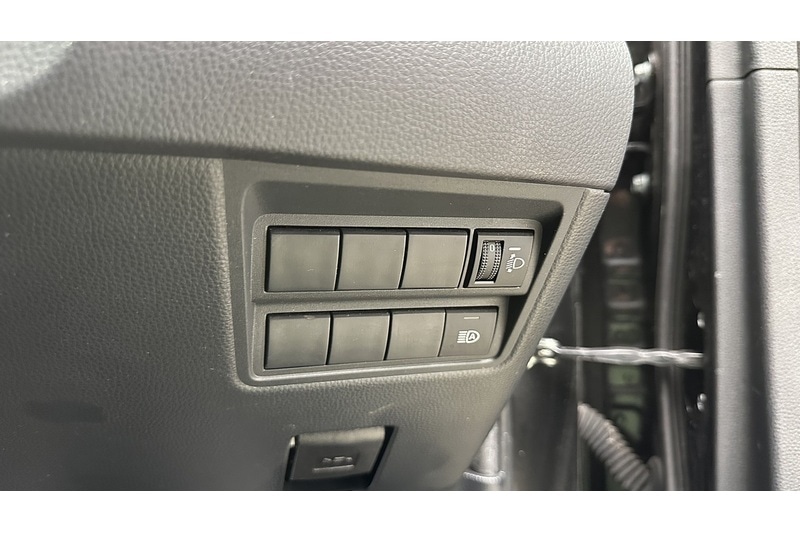 Used Toyota Yaris Cross 2023 for sale - 78201241: Photo 32