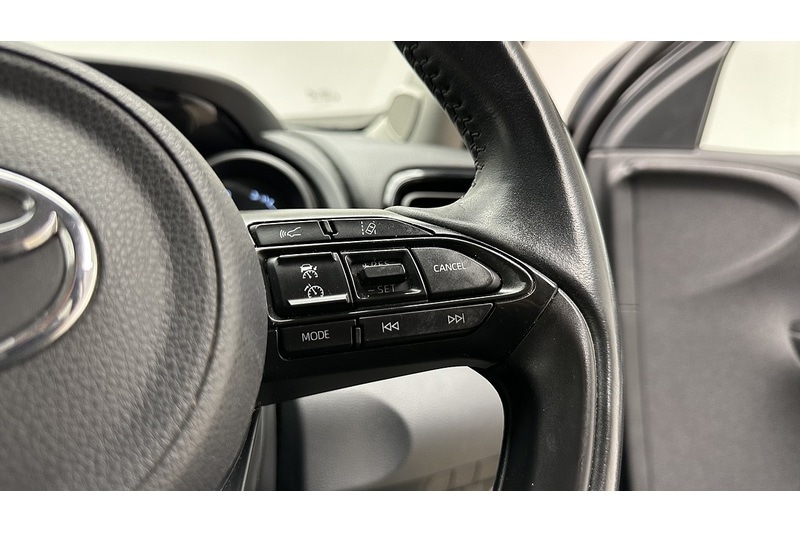 Used Toyota Yaris Cross 2023 for sale - 78201241: Photo 37