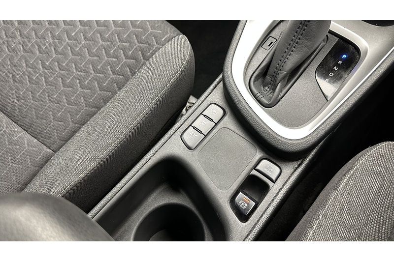 Used Toyota Yaris Cross 2023 for sale - 78201241: Photo 43