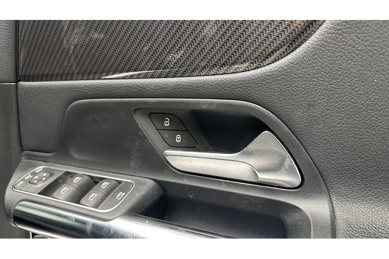 Used Mercedes-Benz GLA 2020 for sale - 77530325: Photo 32