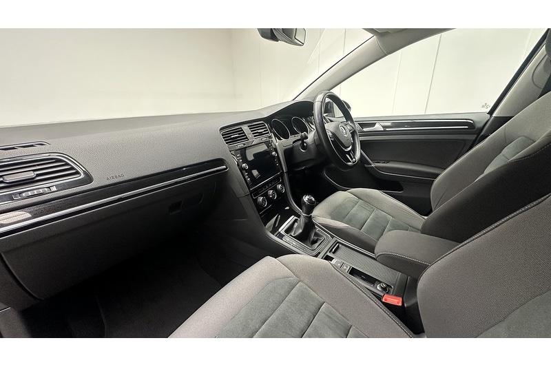 Used Volkswagen Golf 2019 for sale - 76784328: Photo 21