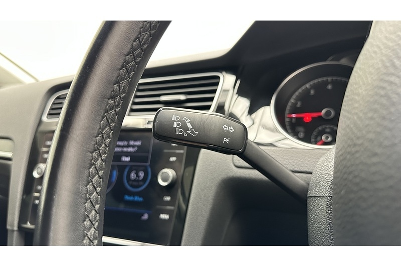 Used Volkswagen Golf 2019 for sale - 76784328: Photo 34