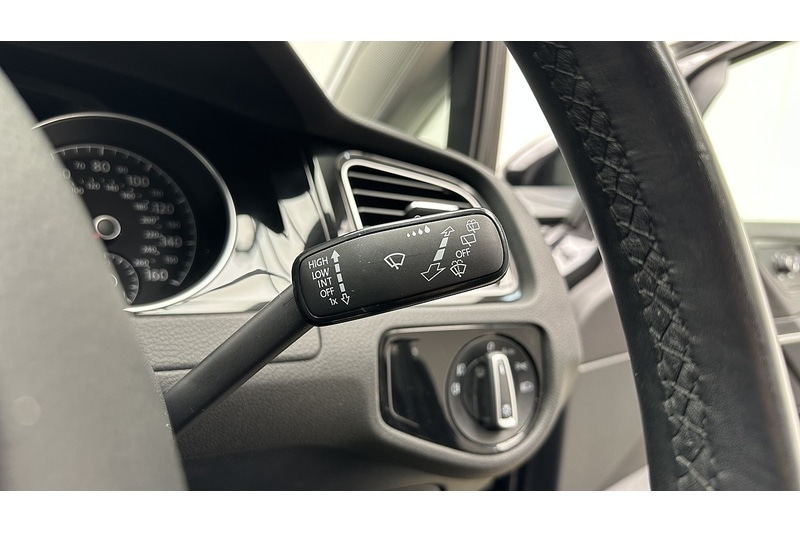 Used Volkswagen Golf 2019 for sale - 76784328: Photo 35