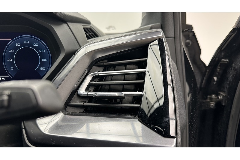 Used Audi Q4 e-tron 2021 for sale - 76798892: Photo 34