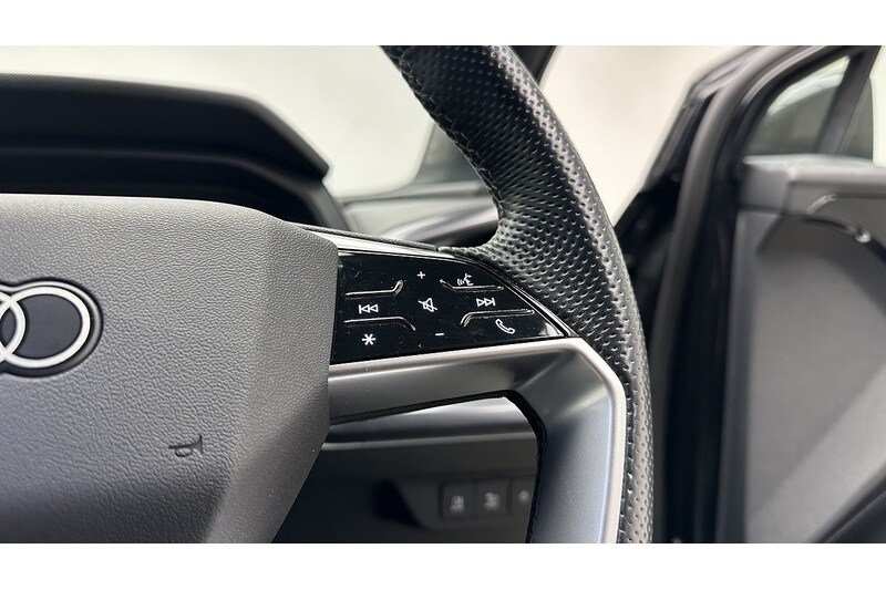 Used Audi Q4 e-tron 2021 for sale - 76798892: Photo 39