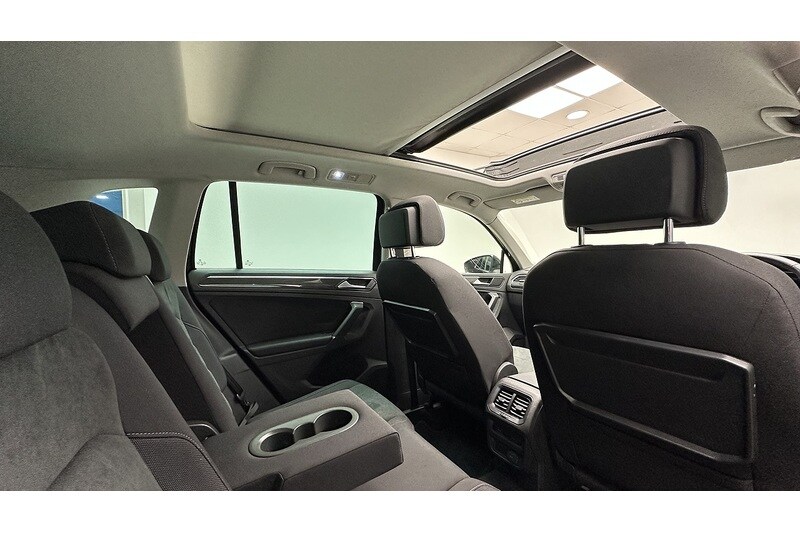 Used Volkswagen Tiguan 2017 for sale - 77356892: Photo 30