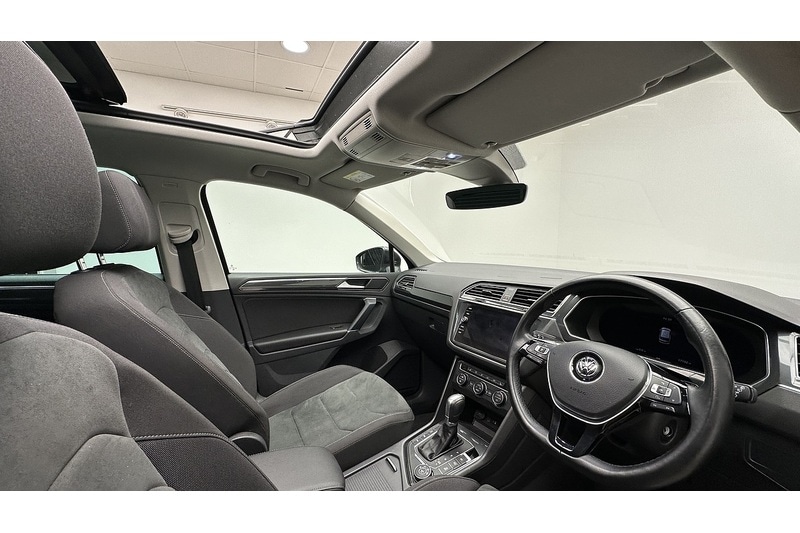 Used Volkswagen Tiguan 2017 for sale - 77356892: Photo 35