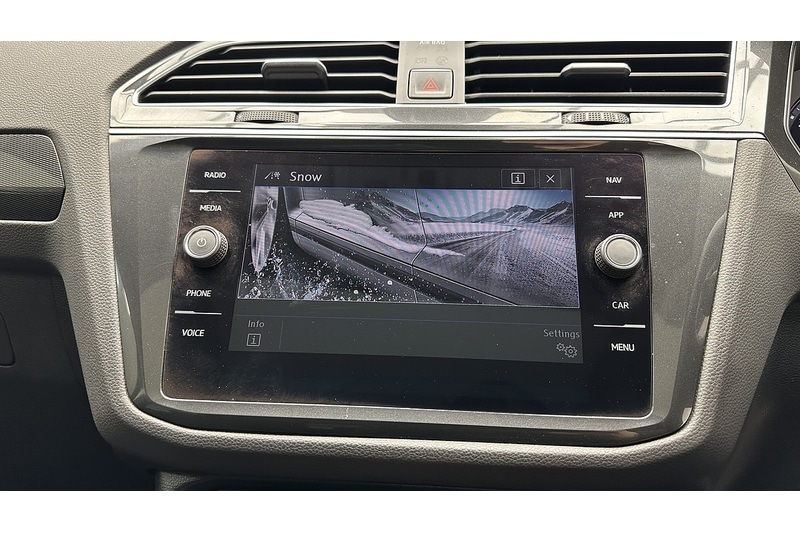 Used Volkswagen Tiguan 2017 for sale - 77356892: Photo 52