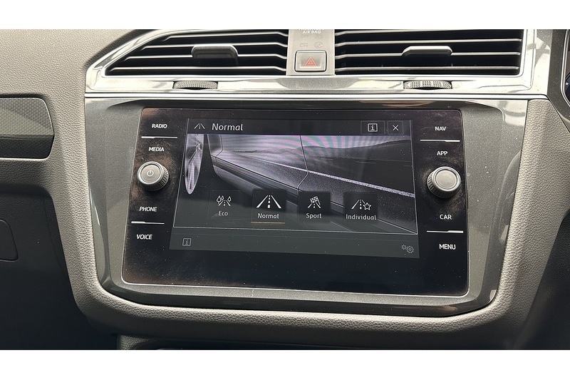 Used Volkswagen Tiguan 2017 for sale - 77356892: Photo 53