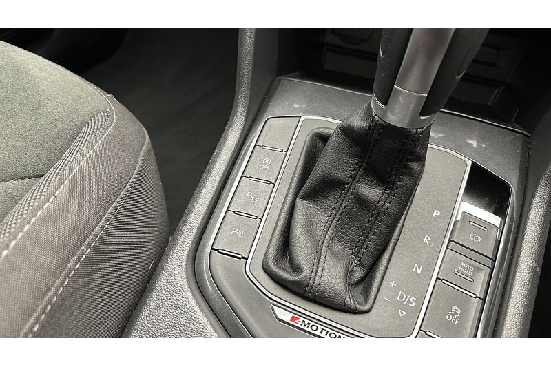 Used Volkswagen Tiguan 2017 for sale - 77356892: Photo 61