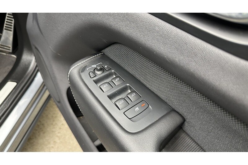 Used Volvo XC60 2020 for sale - 78144221: Photo 36