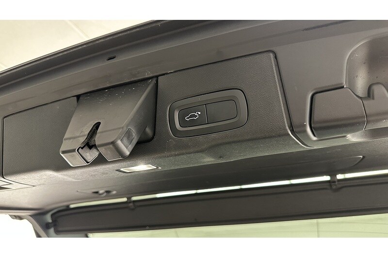 Used Volvo XC60 2020 for sale - 78144221: Photo 54