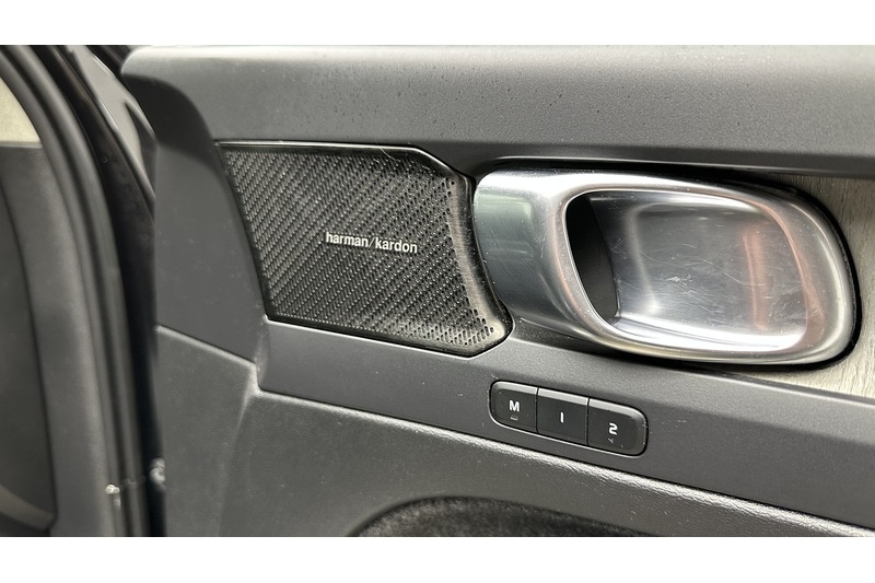 Used Volvo XC40 2022 for sale - 78091891: Photo 35