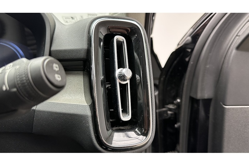 Used Volvo XC40 2022 for sale - 78091891: Photo 37