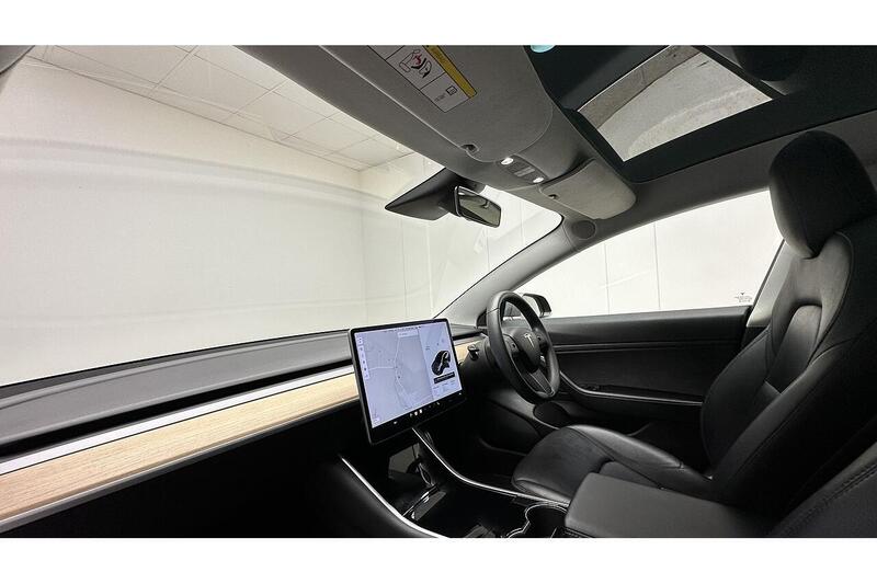 Used Tesla Model 3 2019 for sale - 76784369: Photo 24