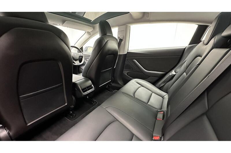 Used Tesla Model 3 2019 for sale - 76784369: Photo 28