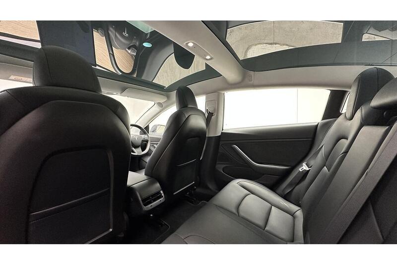 Used Tesla Model 3 2019 for sale - 76784369: Photo 29