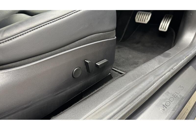 Used Tesla Model 3 2019 for sale - 76784369: Photo 39