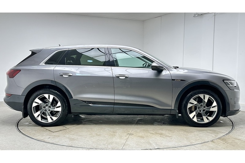 Used Audi e-tron 2019 for sale - 77720581: Photo 5