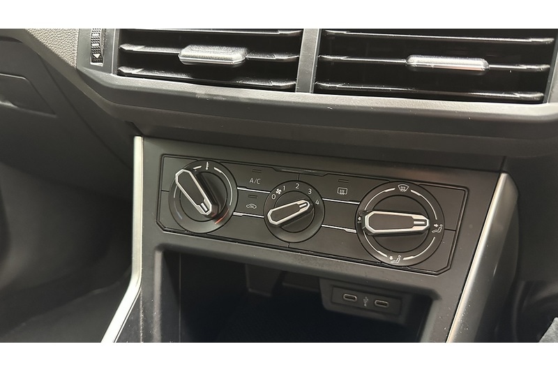 Used Volkswagen Polo 2022 for sale - 77947055: Photo 41